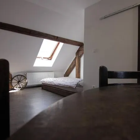 Entire In The Center With Free Parking Apartment