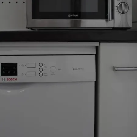 Apartment Entire In The Center With Free Parking